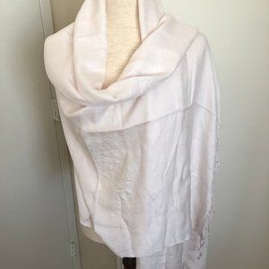 Pale pink "pashmina" shawl/scarf/wrap